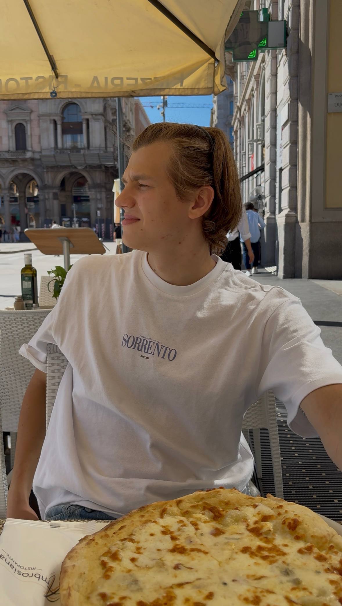 milano, lunch hour